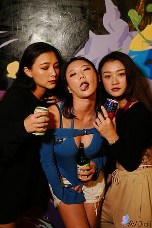Yuli Is A Gold Digger Who Tricked Her New Lover Into Quarantine Sex